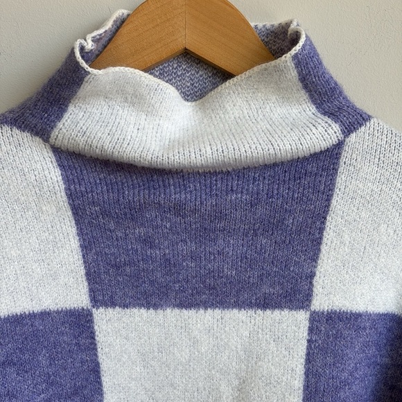 Pink Lily White & Purple Checkered Cropped Sweater Size Large - Picture 2 of 6